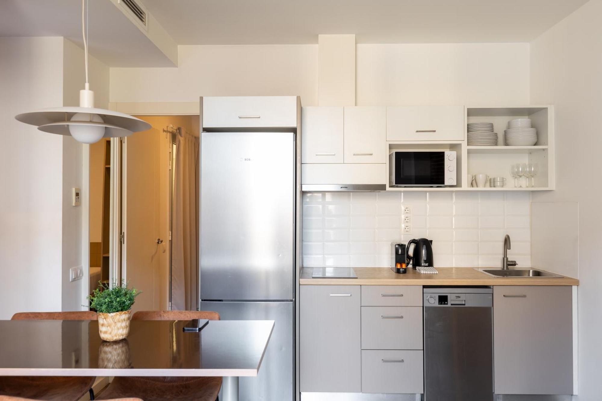 Deco Apartments Barcelona-Sants Ngoại thất bức ảnh